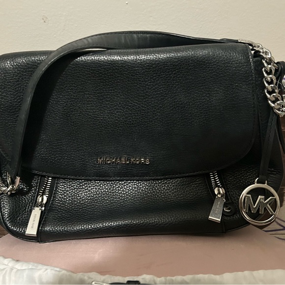 Micheal kors bag - Picture 1 of 16